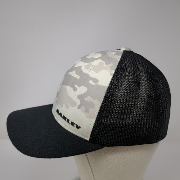 Oakley Fitted Trucker Hat Multicolor XL Camouflage Flexfit Yupoong - Picture 3 of 10